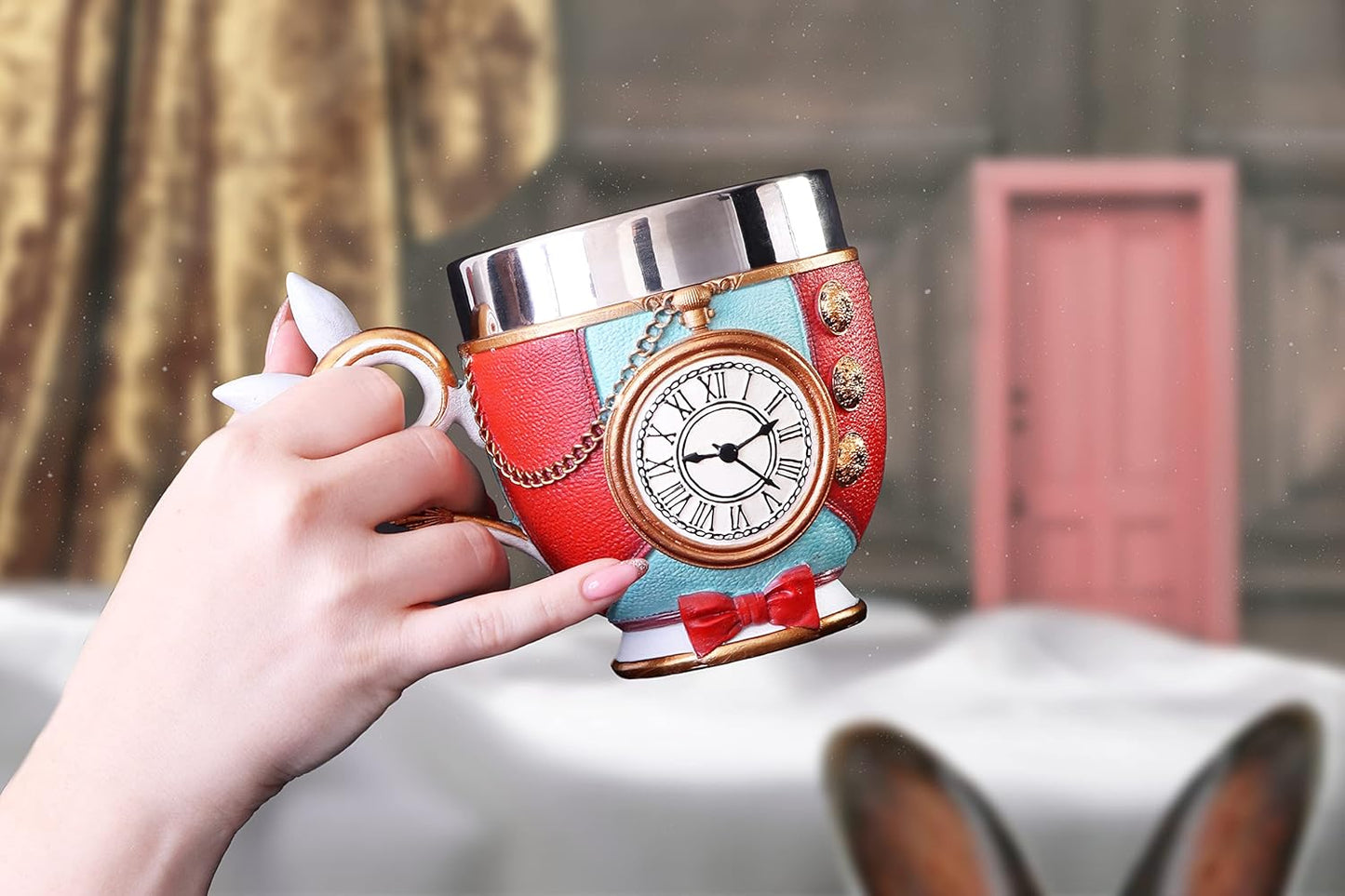 NEMESIS NOW - Pinkys Up: Alice, Rabbit, Hatter & Queen of Hearts (Set de 4 tazas decorativas)
