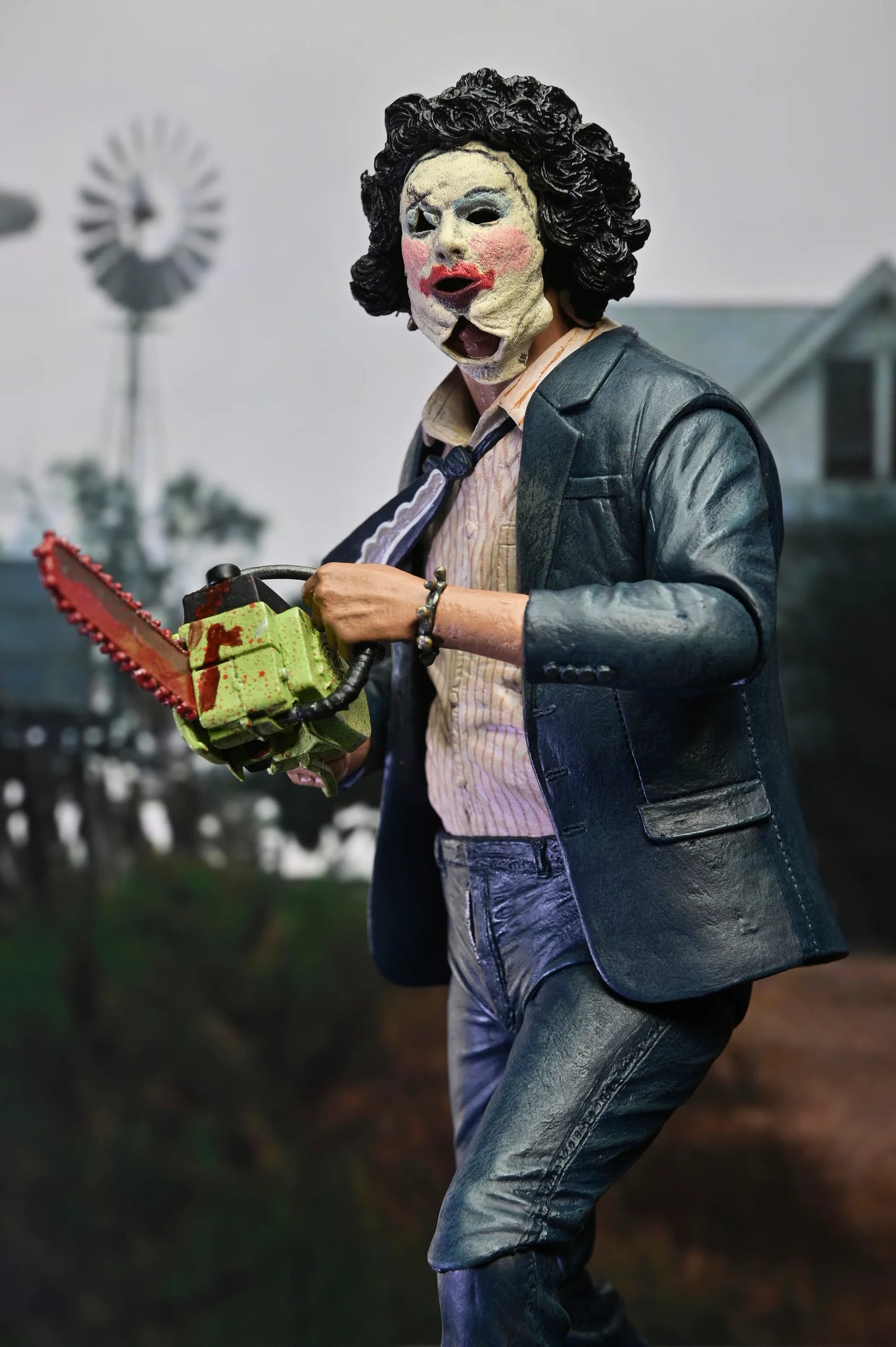 NECA - Texas Chainsaw Massacre - 50th Anniversary Ultimate Leatherface with Pretty Woman Mask (Figura de 7")