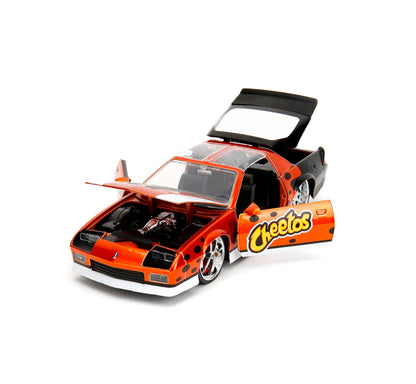 JADA TOYS - Cheetos-Chevy 1985 with Chester Cheetah - Die-cast Hollywood Rides (Auto a escala 1:24)