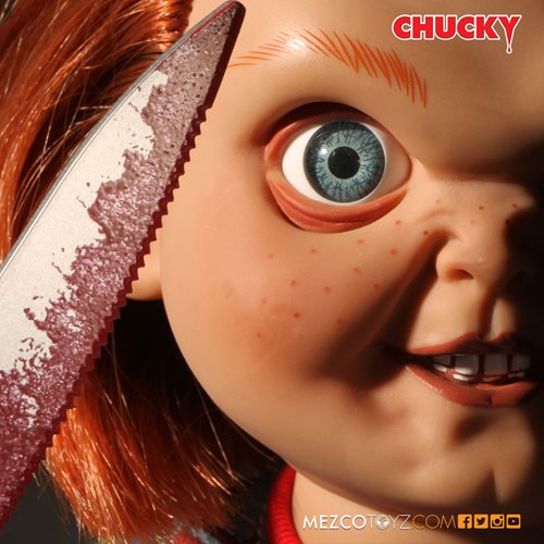 MEZCO - Child's Play Sneering Chucky (Talking Doll) (Figura de 40 cms)