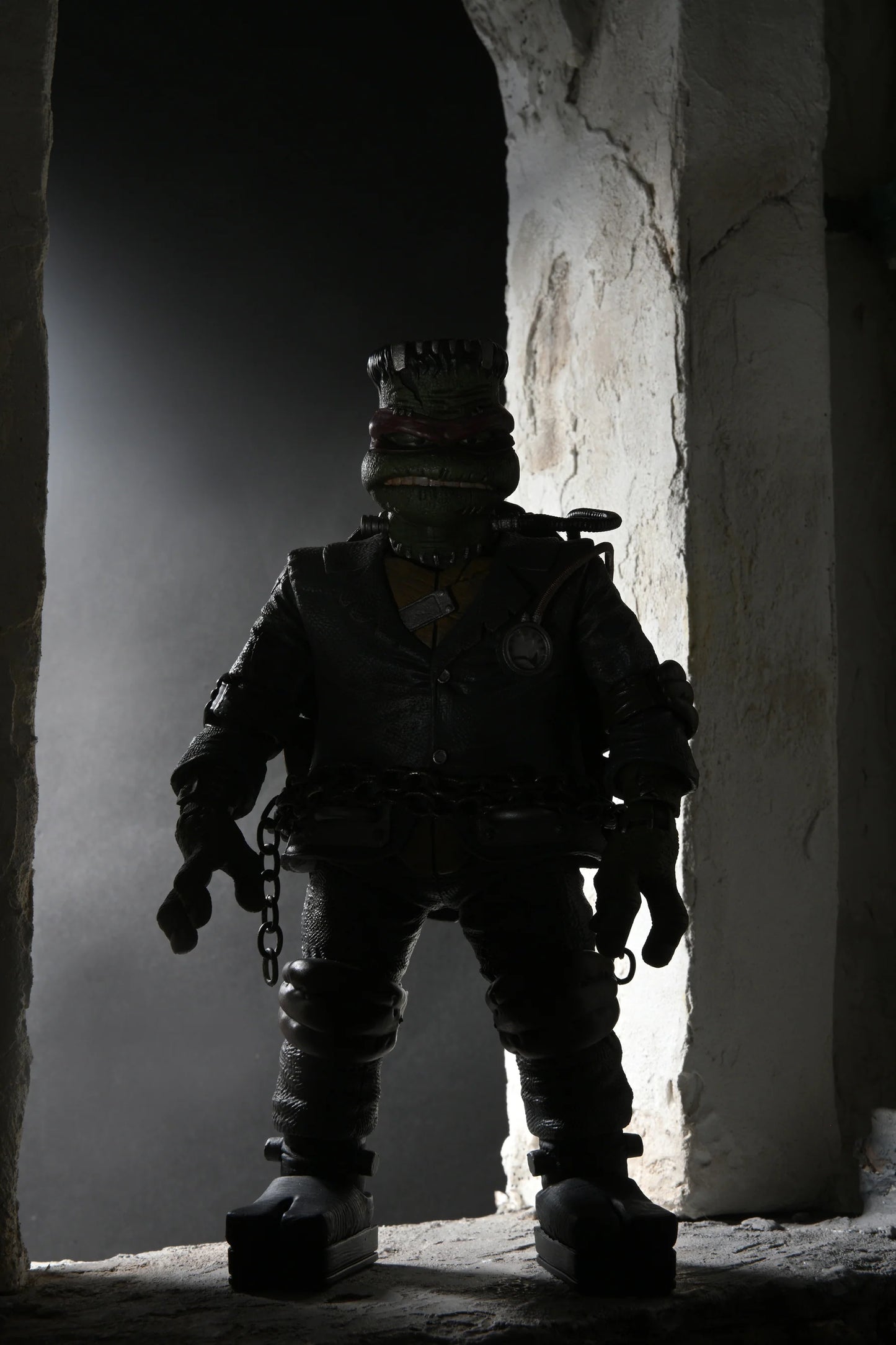 NECA - Universal Monsters x TMNT Ultimate! - Raphael as Frankenstein (Figura de 7")