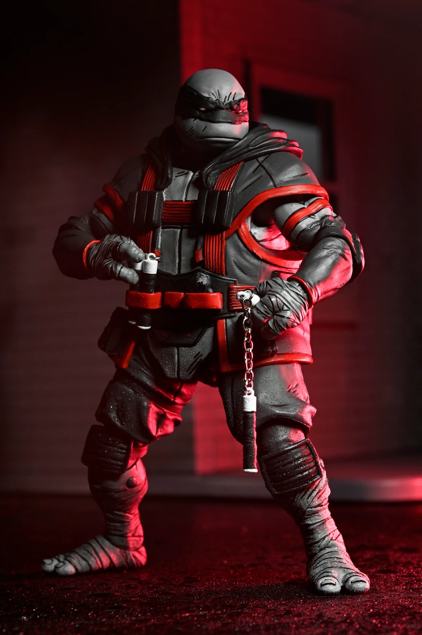 NECA - TMNT: The Last Ronin: Lost Years - Ultimate Nightwatcher Michelangelo (Figura de 7")