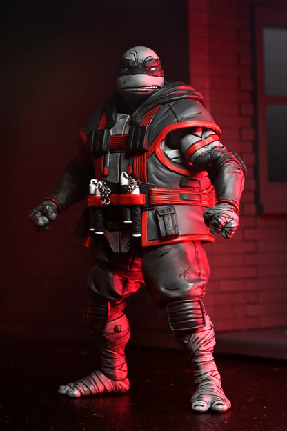 NECA - TMNT: The Last Ronin: Lost Years - Ultimate Nightwatcher Michelangelo (Figura de 7")