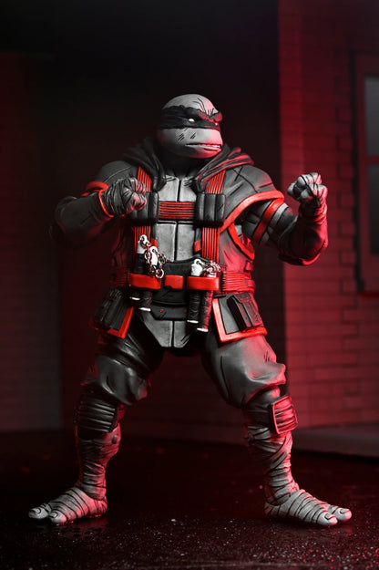 NECA - TMNT: The Last Ronin: Lost Years - Ultimate Nightwatcher Michelangelo (Figura de 7")