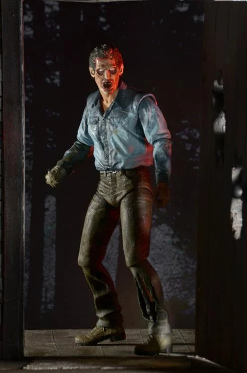 NECA - Evil Dead 2 - Ultimate Ash Figure - (Figura de 7")