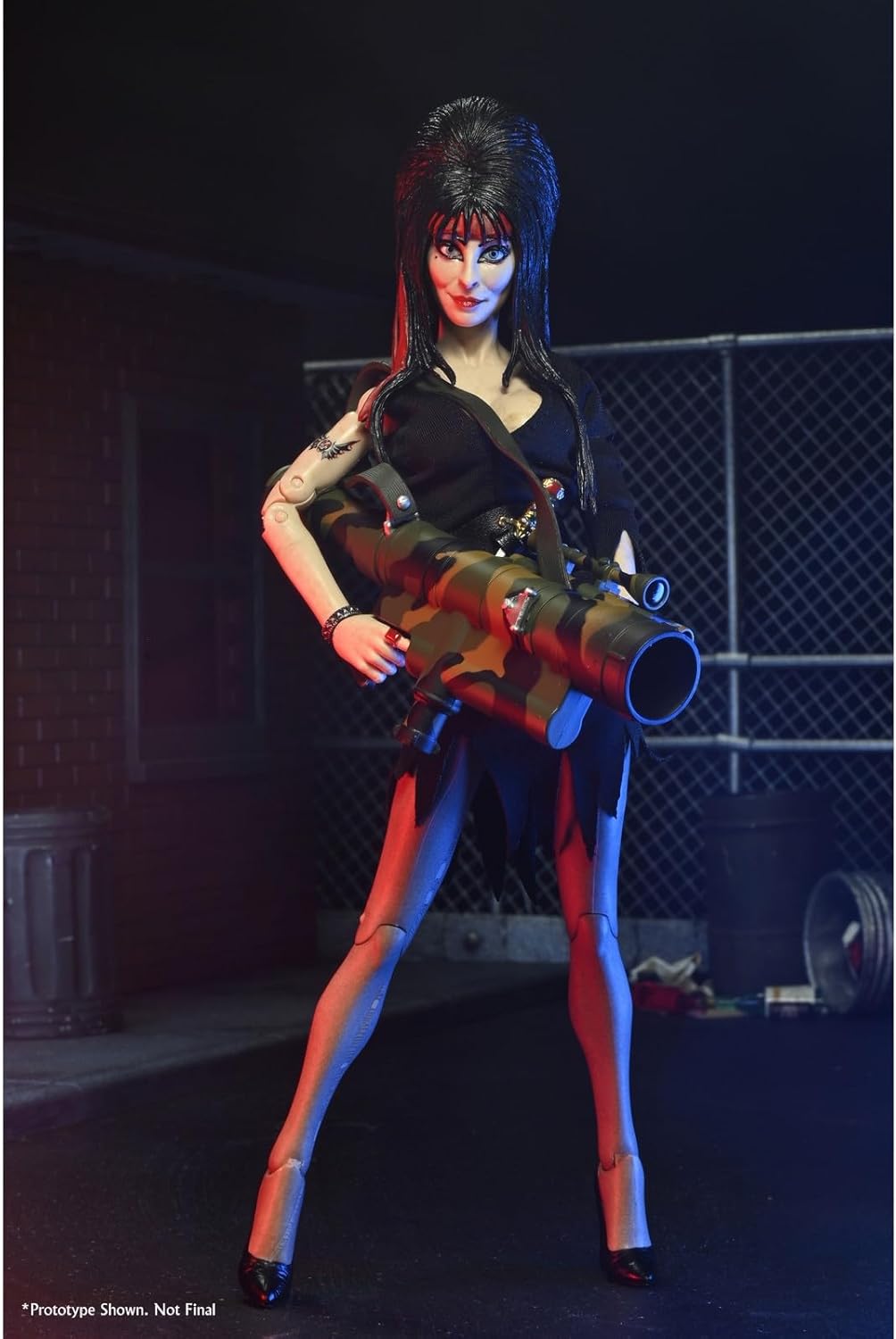 NECA - Elvira Commando (Figura de 8")