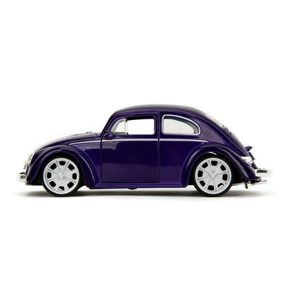 JADA TOYS - Volkswagen Beetle with Wednesday Addams and Thing Figures - Hollywood Rides (Auto escala 1:24)