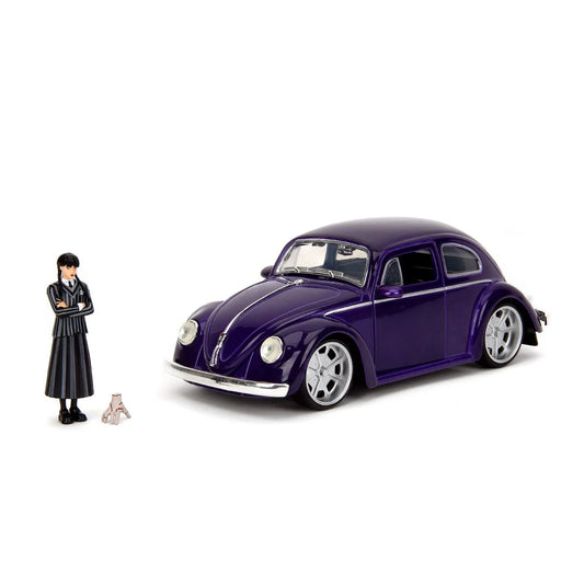 JADA TOYS - Volkswagen Beetle with Wednesday Addams and Thing Figures - Hollywood Rides (Auto escala 1:24)