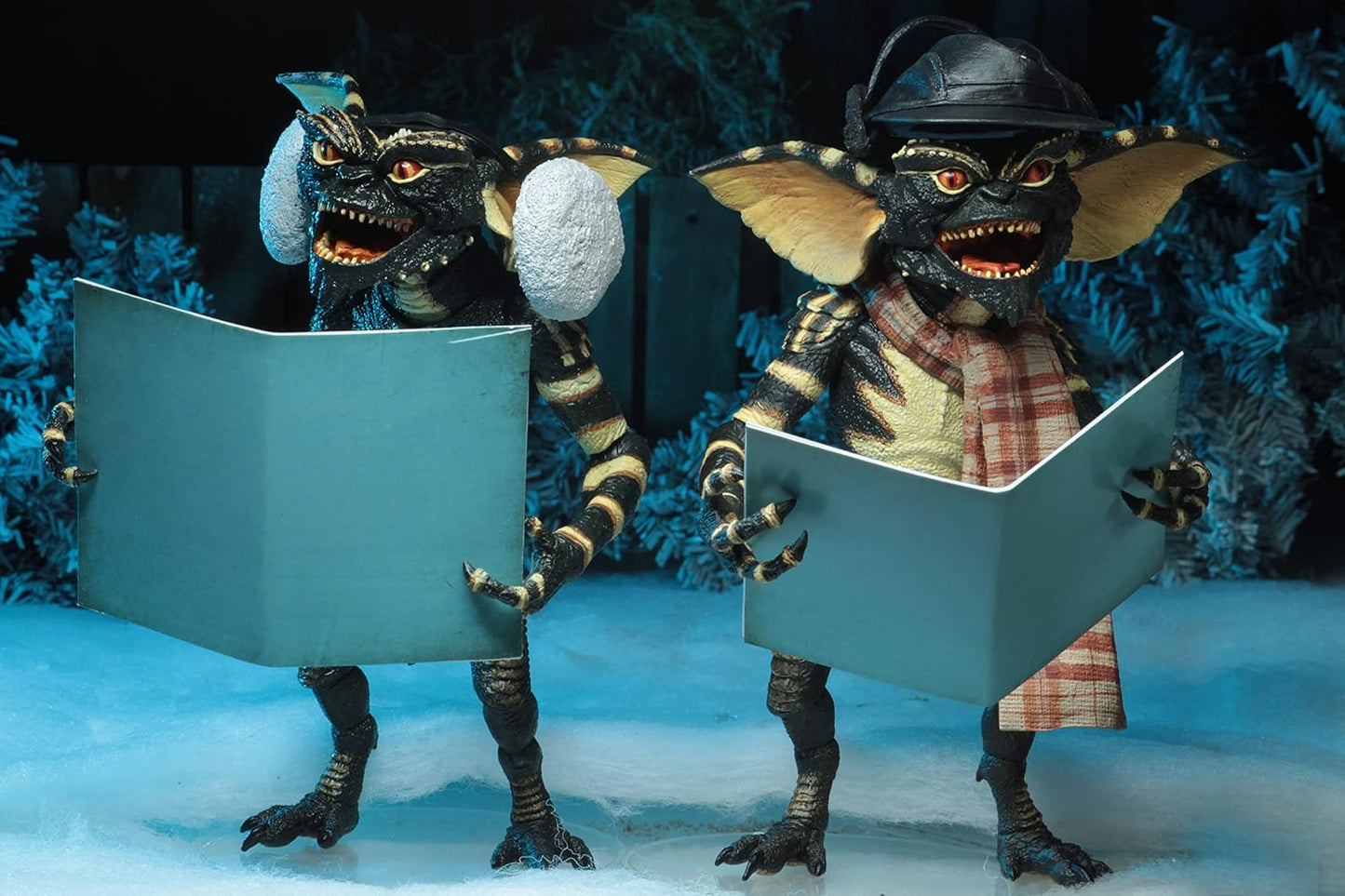 NECA - Gremlins - Christmas Carol Winter Scene (2 pack wide release) (Figura de 7")