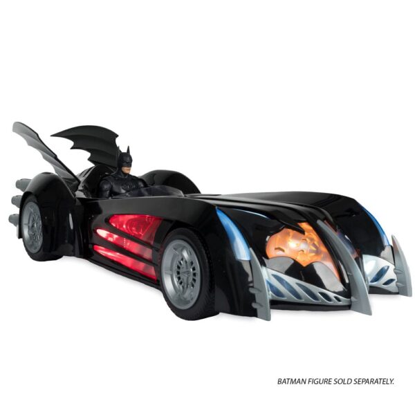 MC FARLANE - Batmobile Batman & Robin DC Multiverse (Formato de 7")