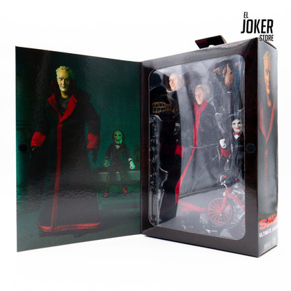 Saw - Figura a escala de 7 pulgadas Ultimate - Jigsaw Killer (Black Robe)