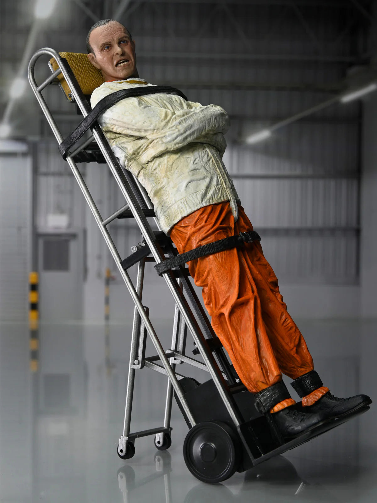 NECA - The Silence of the Lambs - Dr. Hannibal Lecter Masked (Figura de 7")