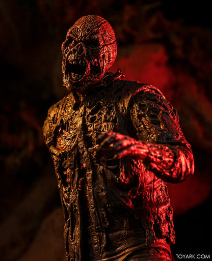 NECA - Friday The 13th: Parte 7 - Ultimate Jason Voorhees (Figura de 7")