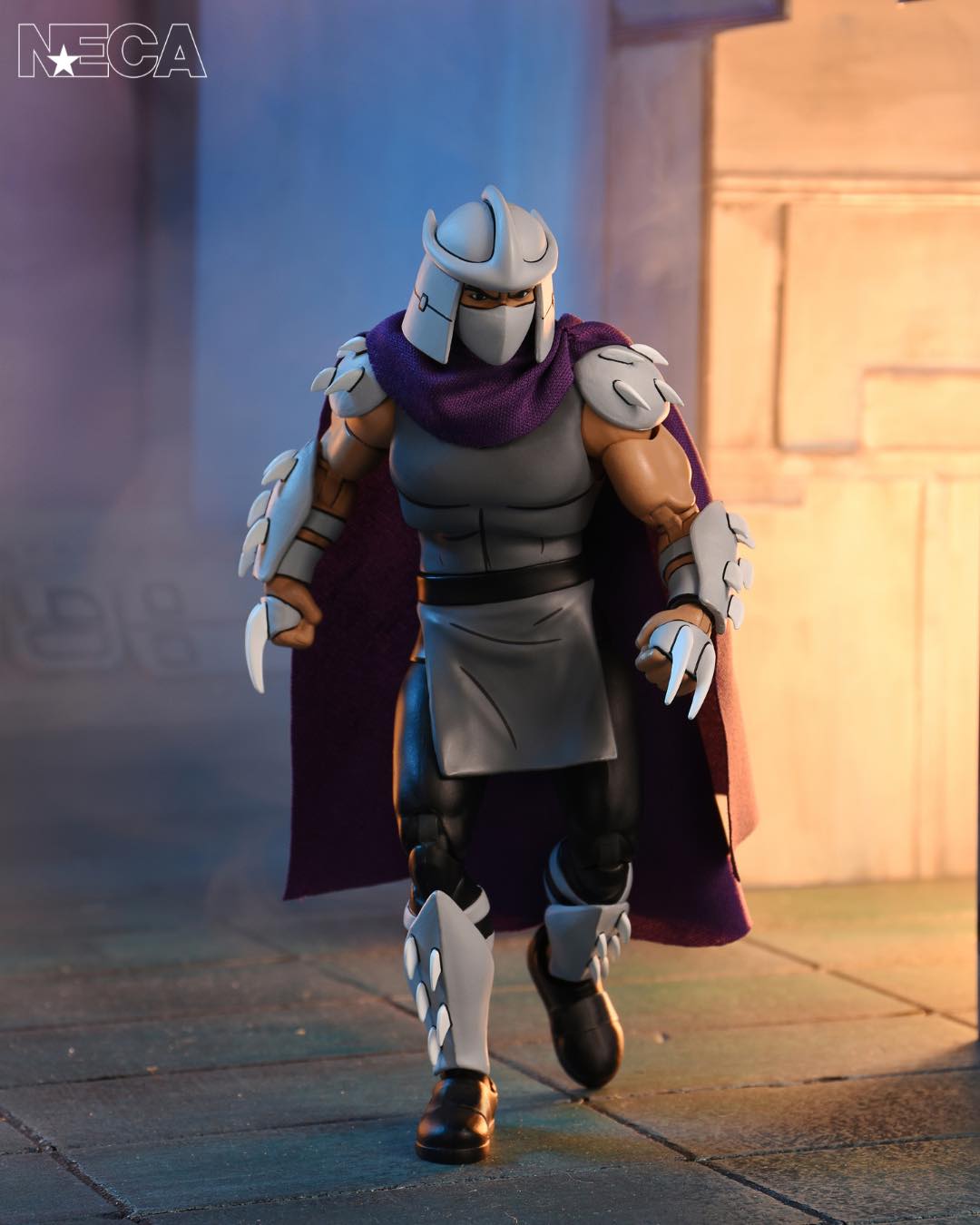 NECA - Teenage Mutant Ninja Turtles Cartoon - Ultimate Shredder (Figura de 7")