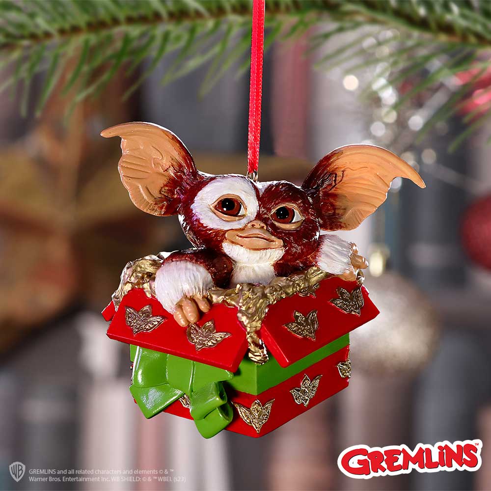 Nemesis Now - Gremlins - Ornamento colgante de 10cm - Gizmo Gift Wreath Hanging Ornament