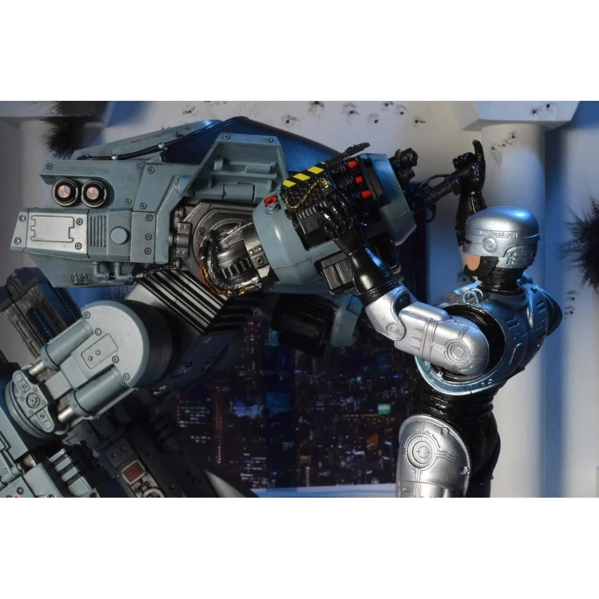 NECA - Robocop - ED-209 (Figura de acción Deluxe Boxed con sonido)