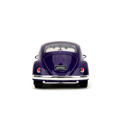 JADA TOYS - Volkswagen Beetle with Wednesday Addams and Thing Figures - Hollywood Rides (Auto escala 1:24)