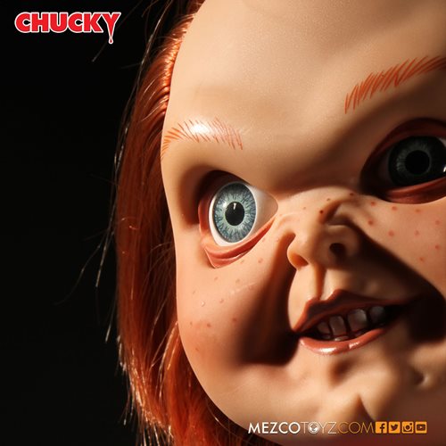 MEZCO - Child's Play Sneering Chucky (Talking Doll) (Figura de 40 cms)